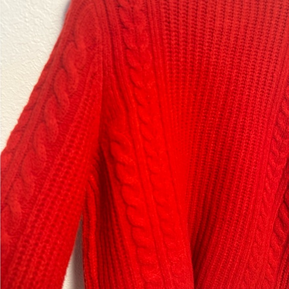 Abercrombie Red Cable Knit Cropped Cardigan Sweater Soft Cozy Wool Blend Medium - Picture 9 of 12
